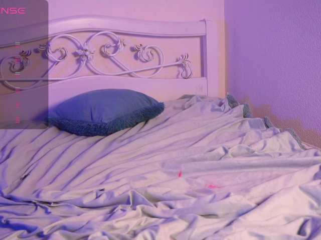 Live sex webcam photo for EmmylieMorris #277221197