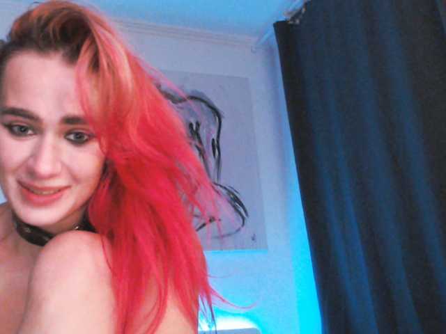 Live sex webcam photo for EmmylieMorris #277233770