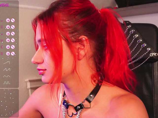 Live sex webcam photo for EmmylieMorris #277674179