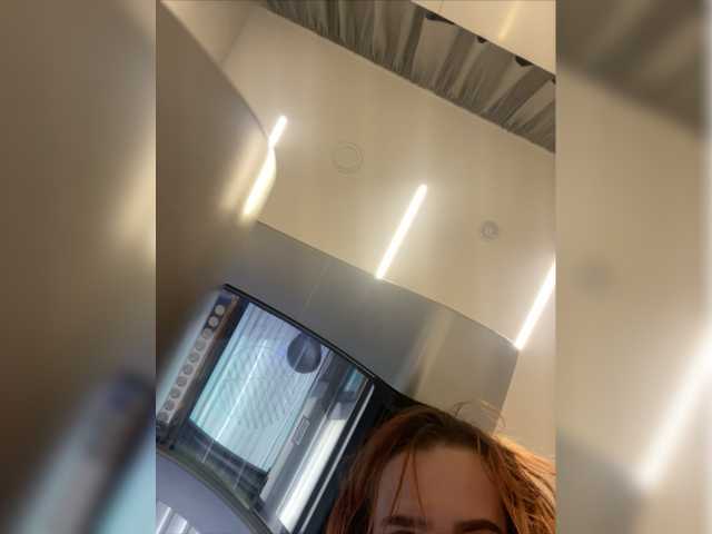 Live sex webcam photo for EmmylieMorris #277757009