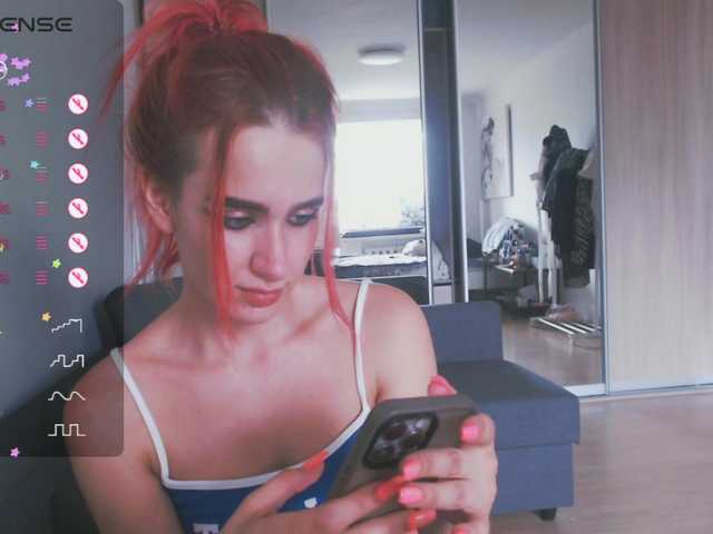 Live sex webcam photo for EmmylieMorris #278145840