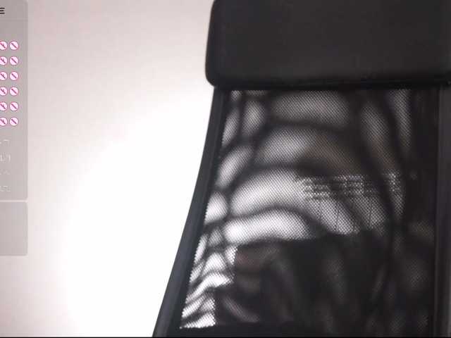 Live sex webcam photo for EmmylieMorris #278283586