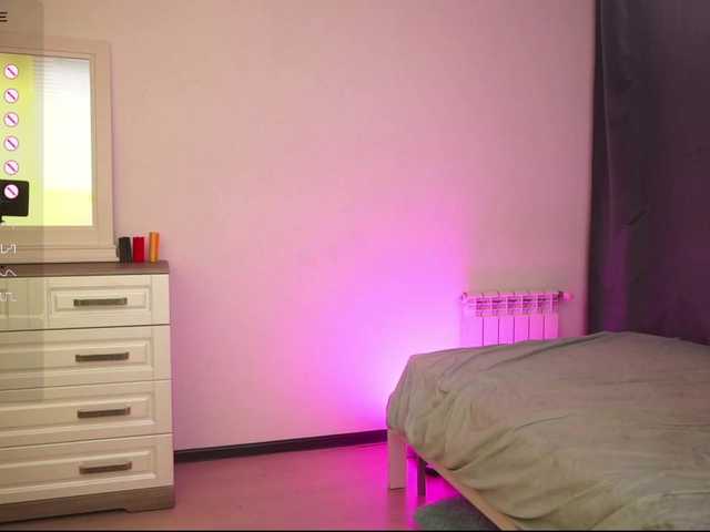 Live sex webcam photo for EmmylieMorris #278289655