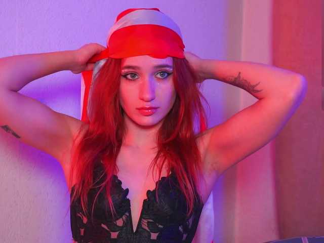 Live sex webcam photo for EmmylieMorris #290592803