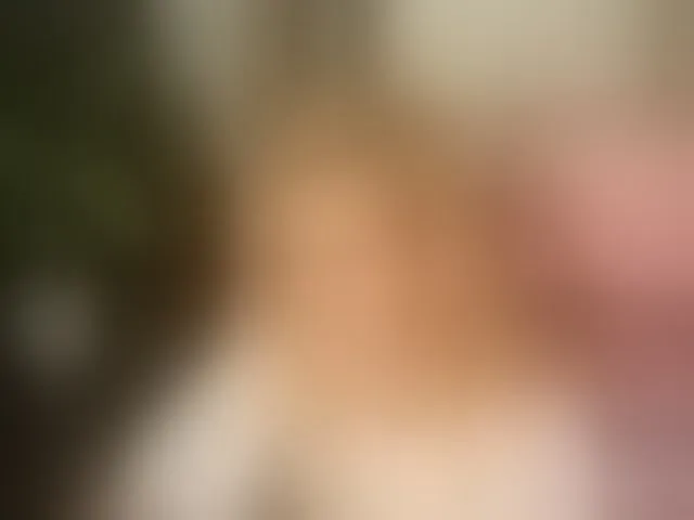 Live sex webcam photo for EmmylieMorris #292873466