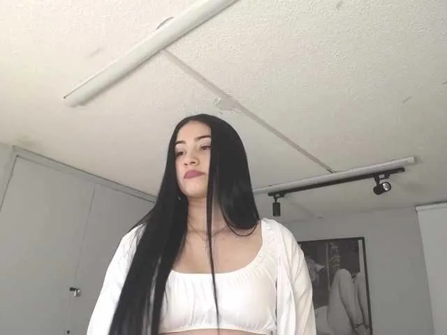 Live sex webcam photo for Emmysanderss #272263818