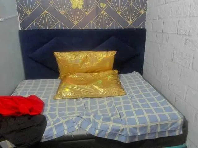 Live sex webcam photo for Emmyx #278081202