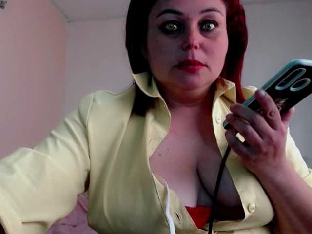 Live sex webcam photo for Emperatrixxx #274197914