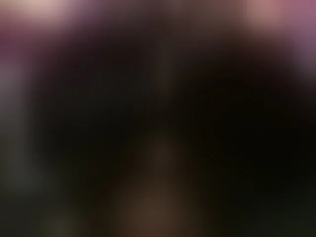 Live sex webcam photo for EmpressDesire #293355037