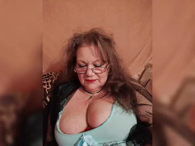 Live sex webcam photo for EmpressLady #290289835