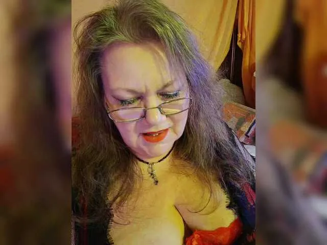 Live sex webcam photo for EmpressLady #290425517