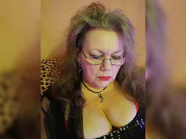 Live sex webcam photo for EmpressLady #290539129