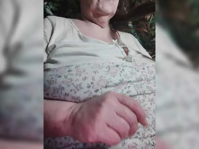 Live sex webcam photo for EmpressLady #292185380