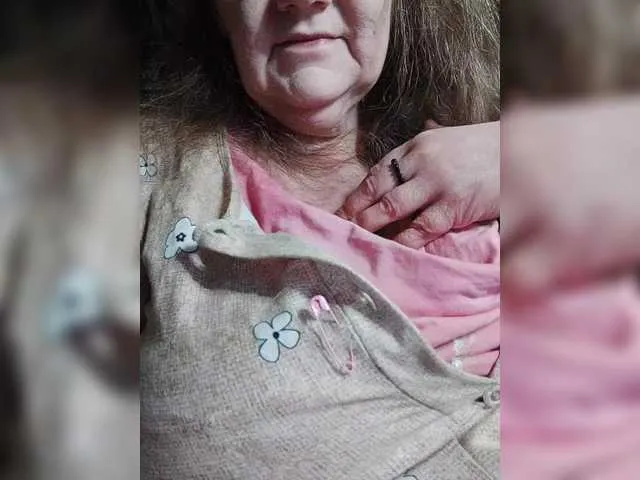 Live sex webcam photo for EmpressLady #292277955