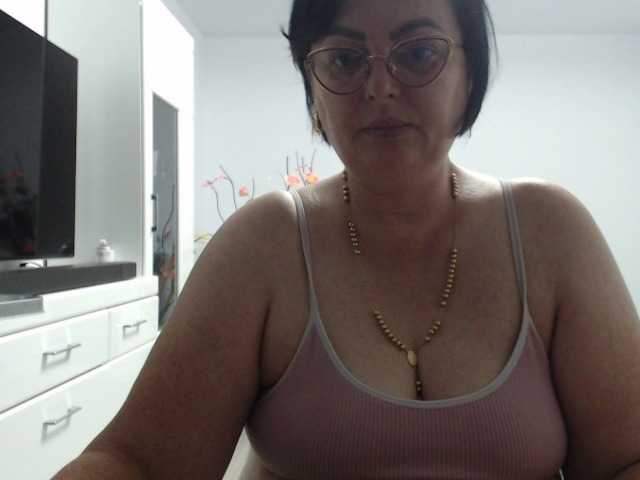 Live sex webcam photo for Emyllywhite #291717843