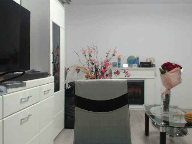 Live sex webcam photo for Emyllywhite #292172626