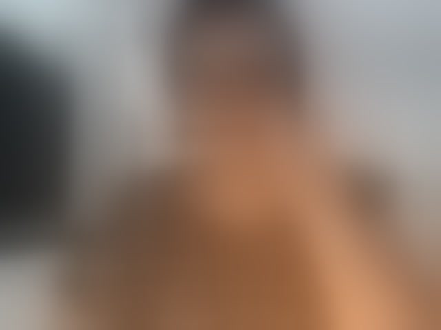 Live sex webcam photo for Emyllywhite #294115338