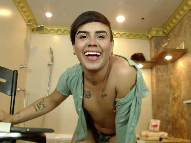 Live sex webcam photo for EnchantedSyd #276262741