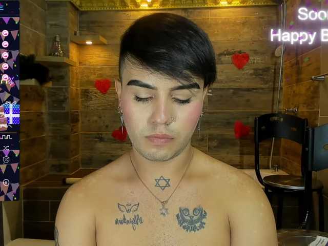 Live sex webcam photo for EnchantedSyd #277125730