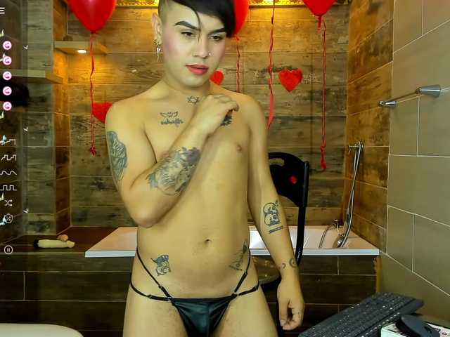 Live sex webcam photo for EnchantedSyd #277334439