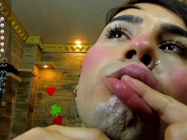 Live sex webcam photo for EnchantedSyd #277652568