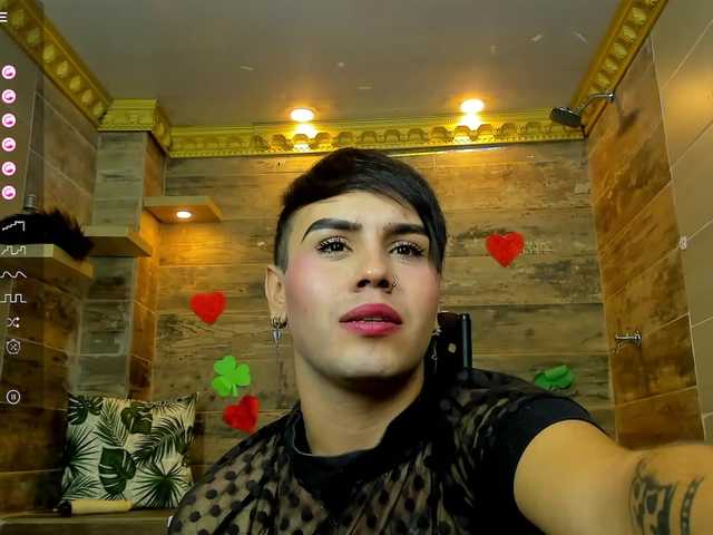 Live sex webcam photo for EnchantedSyd #277688326
