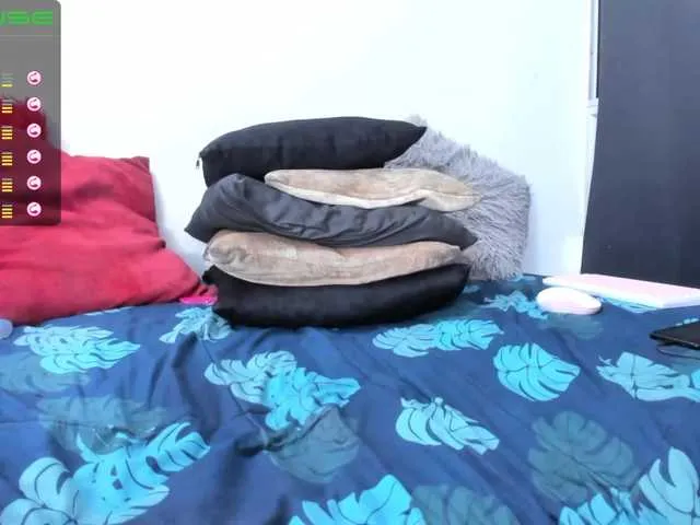 Live sex webcam photo for Enchantedtale #272873827