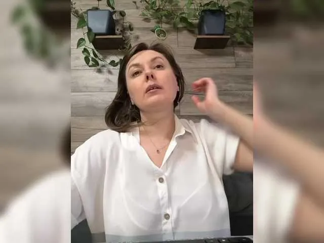 Live sex webcam photo for Enigma- #291461468