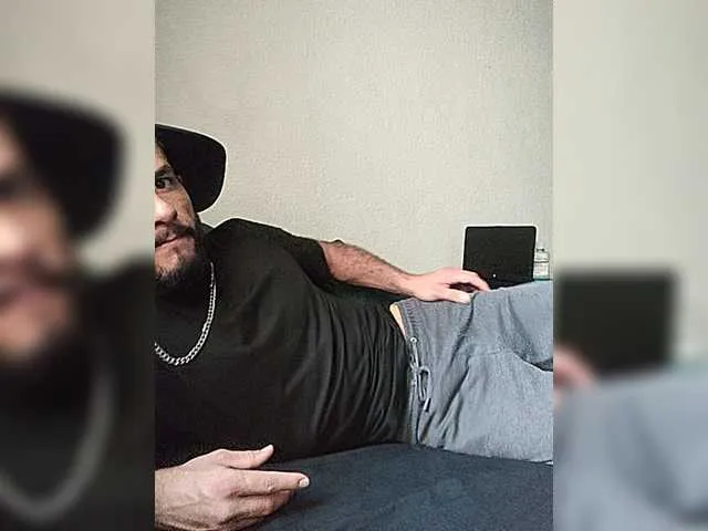 Live sex webcam photo for Entronxl28 #278007706