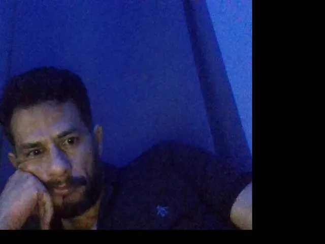 Live sex webcam photo for Entronxl28 #290034757