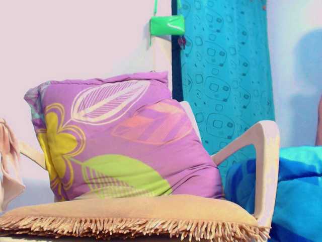 Live sex webcam photo for Enya23cm #273330345