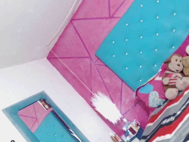 Live sex webcam photo for Enya23cm #274218811