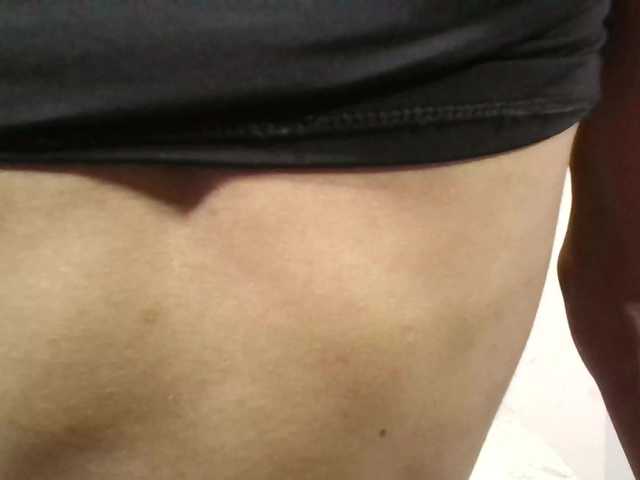 Live sex webcam photo for EnyellHorny #291095445