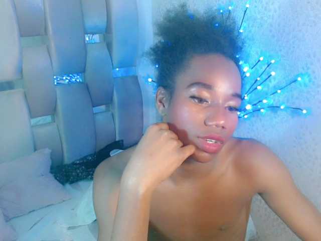 Live sex webcam photo for EnyellHorny #291426050