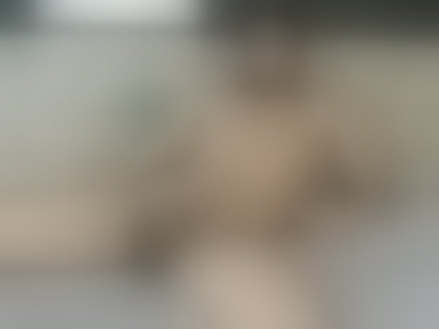 Live sex webcam photo for EnzoKnox #294220542