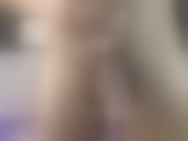 Live sex webcam photo for EnzoKnox #294259547