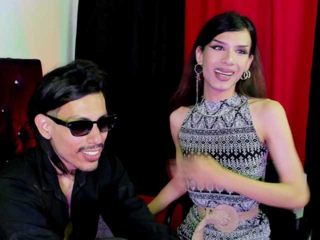 Live sex webcam photo for Eren-and-adrew #276553909