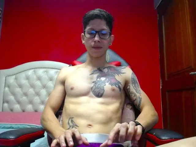 Live sex webcam photo for Eric-Boss- #276064970