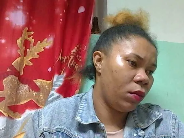 Live sex webcam photo for Ericah #278071234