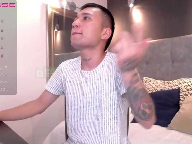 Live sex webcam photo for Erick-Sans #275686688