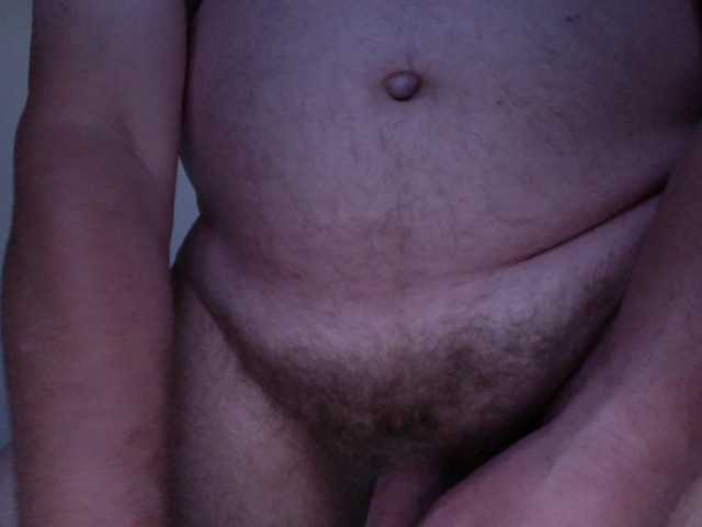 Live sex webcam photo for Erik-Lugg #276279228