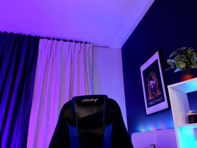 Live sex webcam photo for Erika-Foxy #272153183