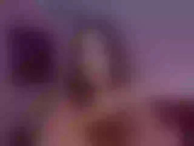 Live sex webcam photo for ErikaBenz #272186923