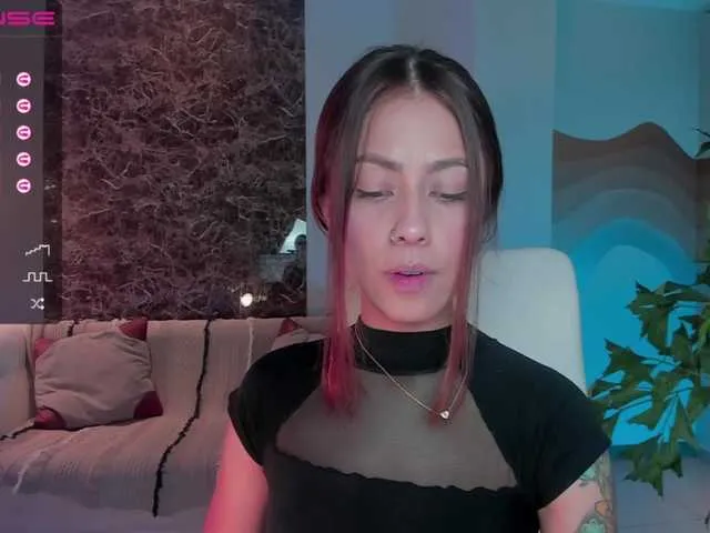 Live sex webcam photo for ErikaBenz #272652445