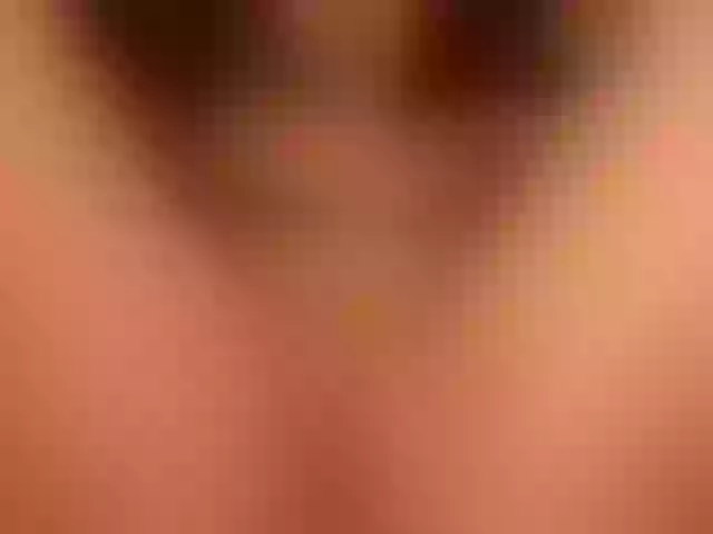 Live sex webcam photo for ErikaBenz #275930461