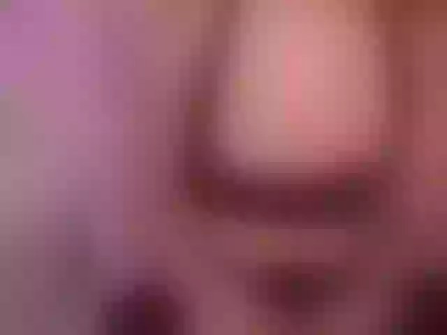 Live sex webcam photo for ErikaBenz #277409368
