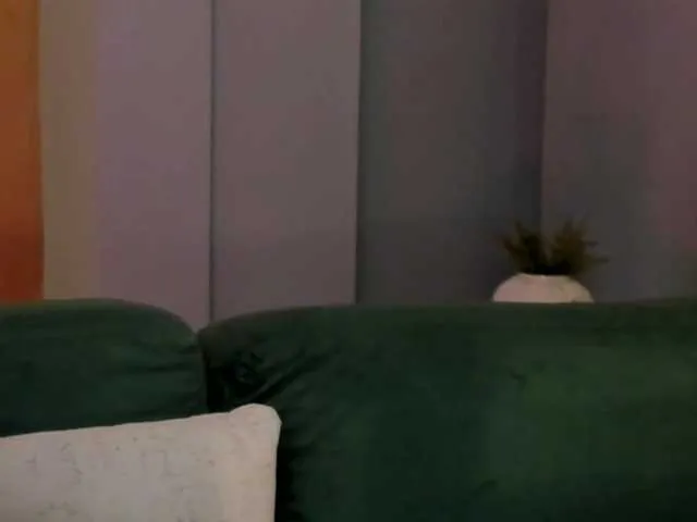 Live sex webcam photo for ErikaBenz #291443109