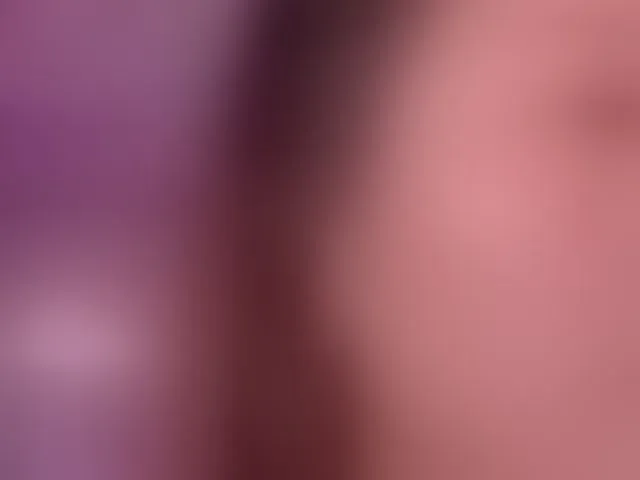 Live sex webcam photo for ErikaBenz #293046471