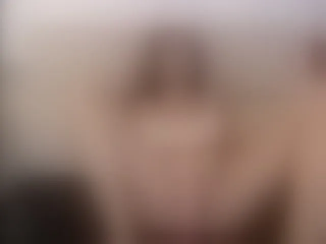 Live sex webcam photo for ErikaBird #287934085