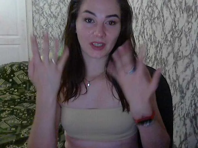 Live sex webcam photo for ErikaCharm #275794690